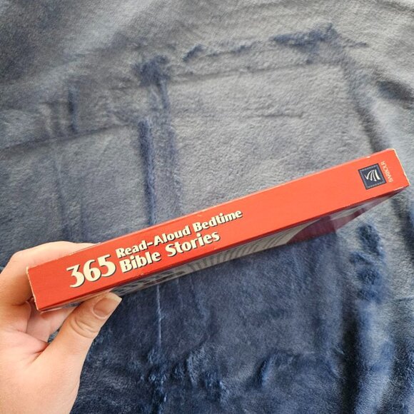 365 Read-Aloud Bedtime Bible Stories with Illustrations - Paperback - Picture 6 of 8